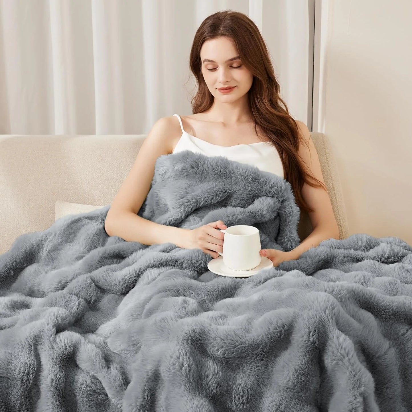 ROSEKIND Ultra Soft Faux Fur Rabbit Blanket For Home Office